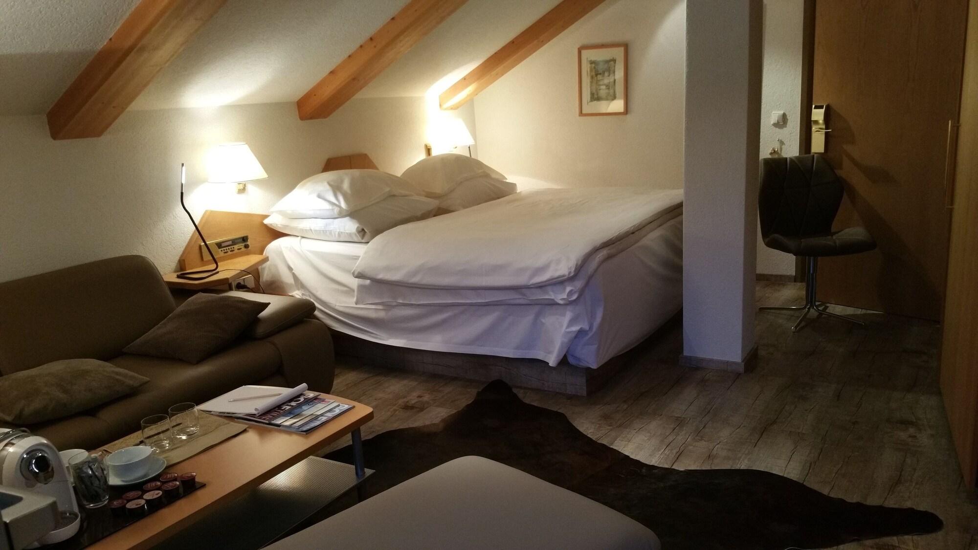 Hotel Vergeiner เซเฟลด์ อิน ทิโรล ภายนอก รูปภาพ