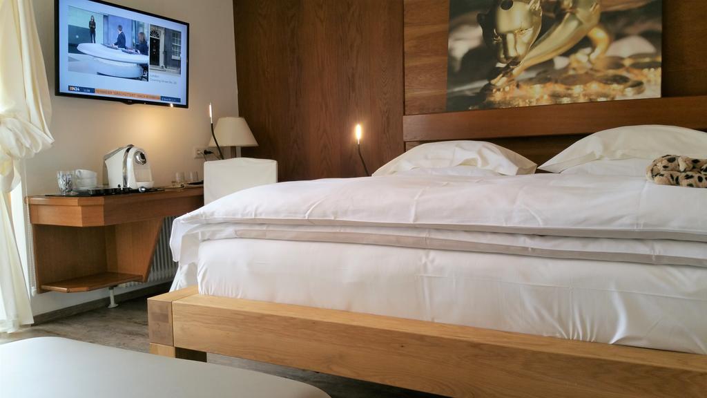 Hotel Vergeiner เซเฟลด์ อิน ทิโรล ภายนอก รูปภาพ
