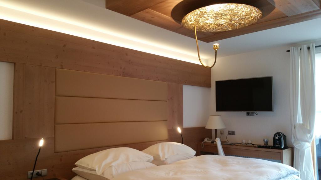 Hotel Vergeiner เซเฟลด์ อิน ทิโรล ภายนอก รูปภาพ